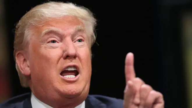 Trump recordó su propia propuesta de bloquear la entrada de musulmanes a Estados Unidos.