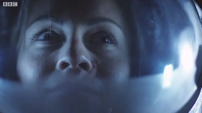 Перший в історії вихід астронавток у відкритий кос