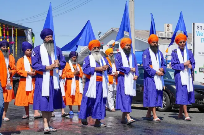 ਨਗਰ ਕੀਰਤਨ ਦੌਰਾਨ ਪੰਜ ਪਿਆਰਿਆਂ ਦੀ ਤਸਵੀਰ