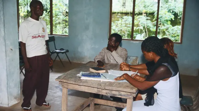 Foto of goment workers