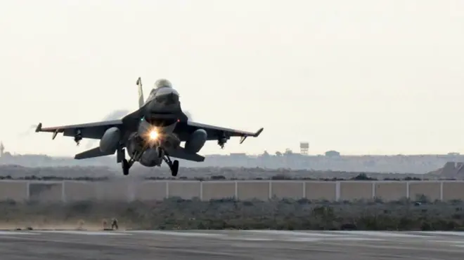 شنت المقاتلات المصرية غارات داخل ليبيا في السابق