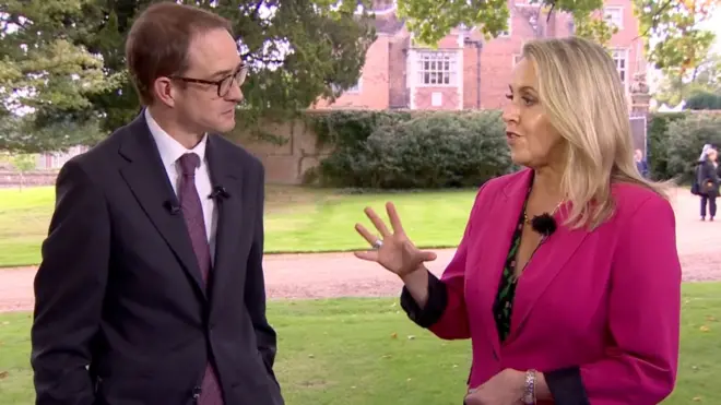 メイソン政治編集長とスミス北米編集長