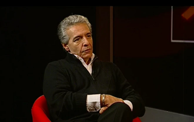 آقای اصلانی در سال ۱۳۹۰ با برنامه «به عبارت دیگر» مصاحبه کرد