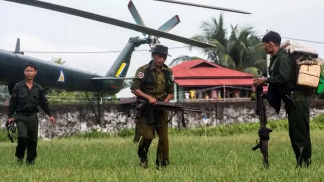 စစ်ရဟတ်ယာဉ်တွေ သုံးပြီး နယ်မြေ ရှင်းလင်း