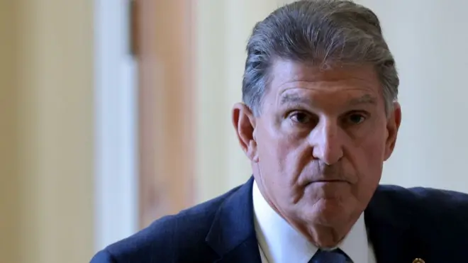 El voto de Joe Manchin en el Senado es crucial para la aprobación de las iniciativas del gobierno de Biden.