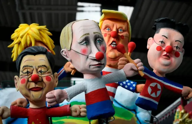 시진핑 중국 국가주석과 블라디미르 푸틴 러시아 대통령, 도널드 트럼프 미국 대통령 그리고 북한 김정은 국무위원장을 표현한 플로트