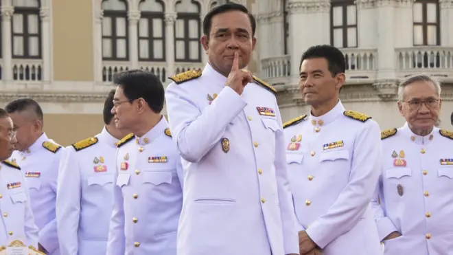 บรรยากาศก่อนนายกฯ นำ ครม. เข้าเฝ้าฯ เพื่อถวายสัตย์ปฏฺิญาณ เมื่อ 16 ก.ค. 2562