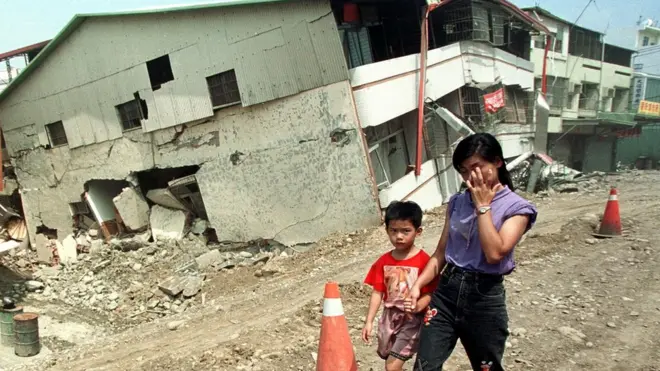 「每次的地震都是不一樣的特性，對地震學家而言，要認真的看待且仔細分析。」