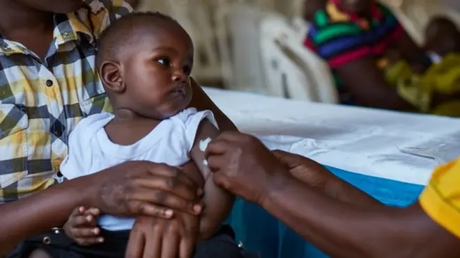 Umwana wa mbere, witwa Elian, wakingiwe muri Kenya mu kwezi kwa cyenda mu 2019