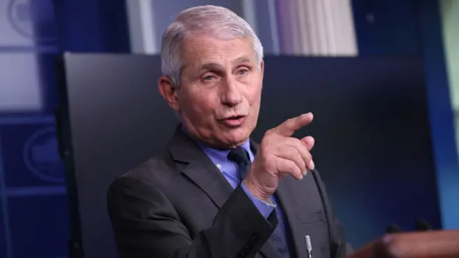 डाक्टर एन्थोनी फाउची अमेरिकाका प्रमुख सङ्क्रामक रोग विशेषज्ञ हुन। उनले सात जना अमेरिकी राष्ट्रपतिहरूसँग काम गरिसकेका छन्।