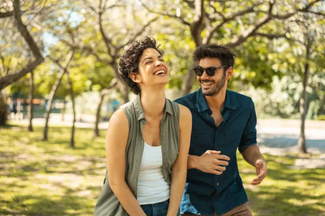 Friendship, Couple - Relationship, Smiling, Public Park, Positive Emotion