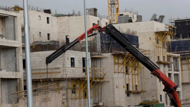 نائب عمدة القدس يقول إن هناك خططا بإنشاء 11000 وحدة سكنية