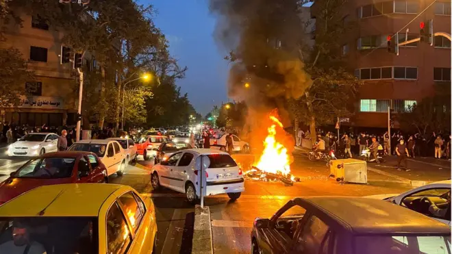 احتجاجات طهران على موت مهسا أميني