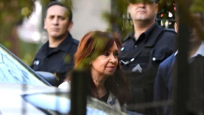 Cristina Fernández Kirchner llegando al juzgado en octubre
