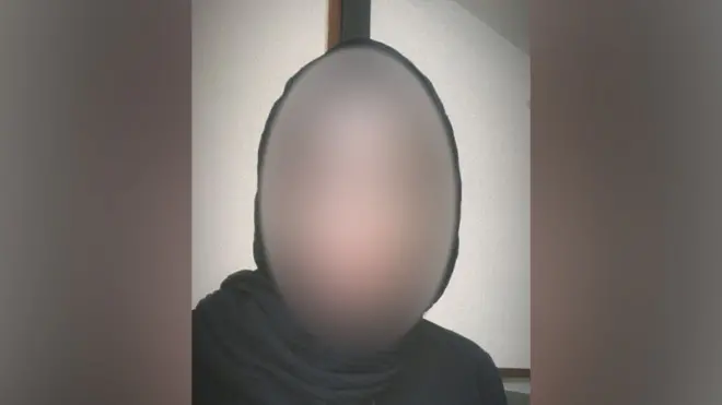 Сано Эронга чиқиб кетди