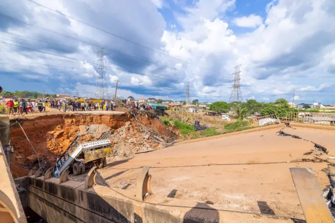 Akwa mmiri dara na New ARTISAN