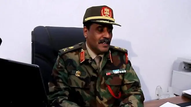 En Libye, les factions rivales à couteaux tirés