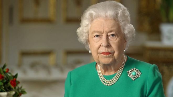 Королева Елизавета II в телеобращении, транслировавшемся 5 апреля