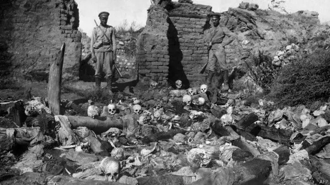 Imagen de una fosa común