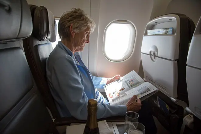 جہاز، وقت، خاتون