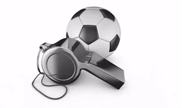 Apito e bola