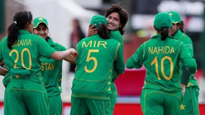 پاکستان میں پہلی مرتبہ پی ایس ایل کی طرز پر خواتین کی ٹی ٹونٹی کرکٹ سپر لیگ کے انعقاد کا فیصلہ جس میں قبائلی خواتین اور کشمیر سمیت ملک بھر سے کرکٹ کے کھلاڑی شرکت کرینگے۔