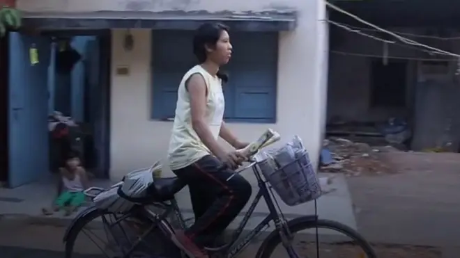 పేపర్ గర్ల్