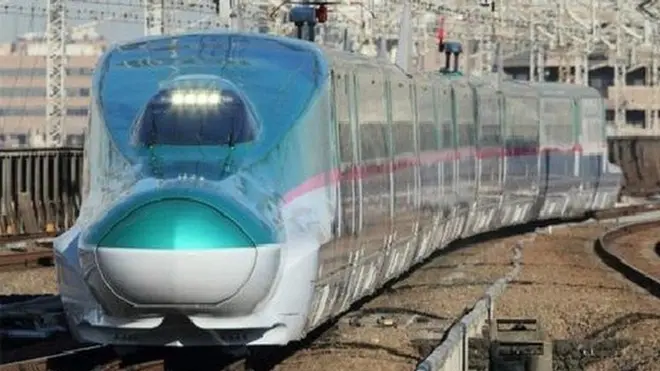 E5 सीरीज़ की शिंकानसेन बुलेट ट्रेन