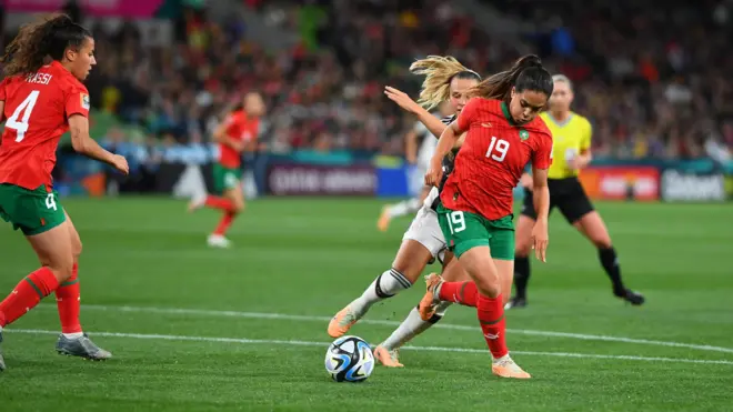 تمكن المنتخب المغربي من التأهل لثمن النهائي رغم هزيمته الثقيلة أمام ألمانيا.