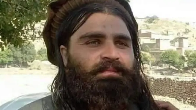 اکرام اللہ مسحود کا تعلق جنوبی وزیرستان کے مکین علاقے سے ہے