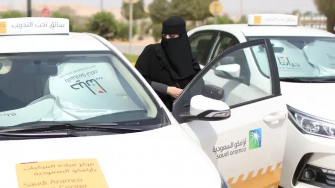 كان رفع الحظر عن قيادة المرأة للسيارة فتحا حقوقيا كبيرا في السعودية
