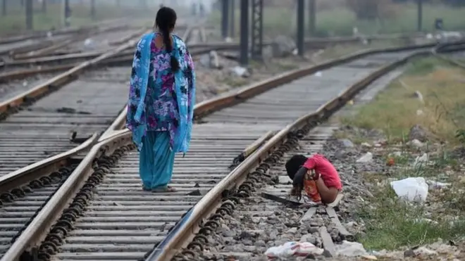 تعهد رئيس وزراء الهند بالقضاء على ظاهرة التعوط في الشوارع