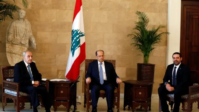 الرئيس اللبناني ميشال عون استدعى الحريري ظهر الخميس وكلفه بتشكيل الوزارة