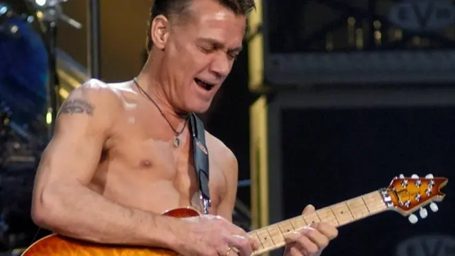 Eddie Van Halen se dedicó a la guitarra tras haberse iniciado en el piano y la batería.
