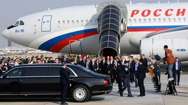 普京抵達中國參加峰會。