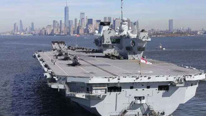 HMS Queen Elizabeth có trọng tải 67.000 tấn là hàng không mẫu hạm hiện đại bậc nhất hiện nay của Anh