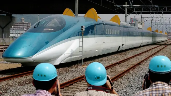 Современный "поезд-пуля" способен разогнаться свыше 400 км/ч