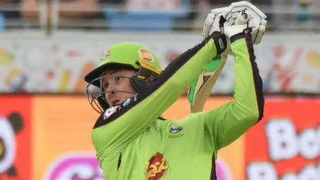 کپتان میککلم کے آؤٹ ہونے کے بعد جیسن رائے نے ٹیم کو سہارا دیا