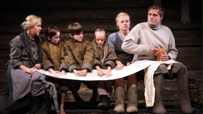 Похищенные на строительстве деньги могли потратить на автомобили класса "люкс" и недвижимость