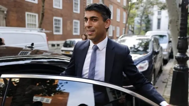 ريشي سوناك يعزز حظوظه للوصول إلى منصب رئيس الوزراء