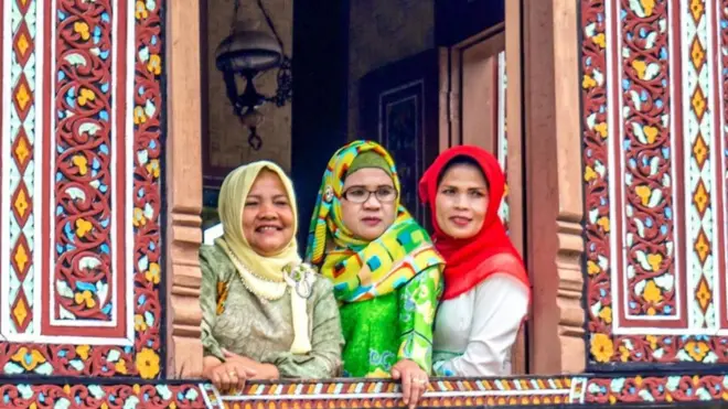 Minangkabau anaerkil kadınları