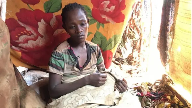 እቴነሽ አበበ ልጇን የተገላገለችው መንገድ ላይ በሽሽት ላይ ሳለች ነበር