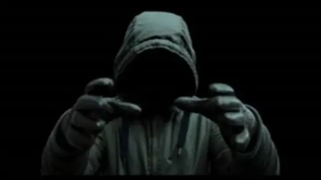 Čovek sa kapuljačom