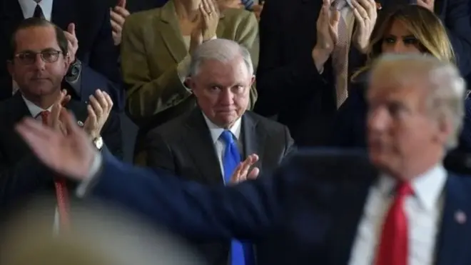 كان سيشنز من أنصار الحملة الانتخابية لترامب