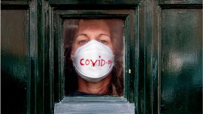 Изоляция всех с подозрением на коронавирусную инфекцию - важное средство в борьбе с распространением инфекции