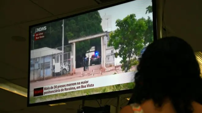 Uziel Castro, el secretario de justicia del estado de Roraima, le dijo a la BBC que detrás de la matanza se encuentra una banda de narcotraficantes.