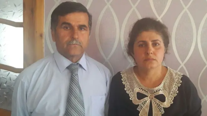 İşdən çıxarıldığını deyən AXCP üzvləri Əflatun Əhmədzadə 28 ildir fizika, Ülkər Əhmədzadə isə 29 ildir rus-dili dərsi deyir