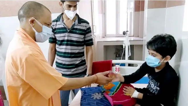योगी आदित्यनाथ