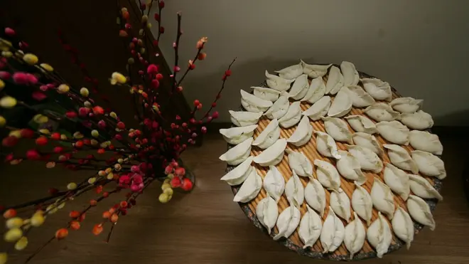 饺子寓意“元宝”，农历年吃饺子有好兆头