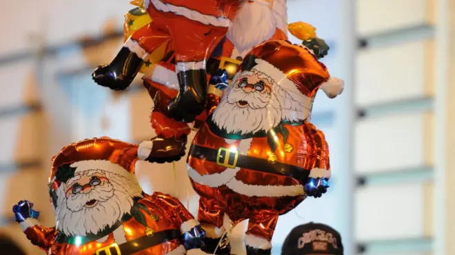 Balon u obliku deda mraza